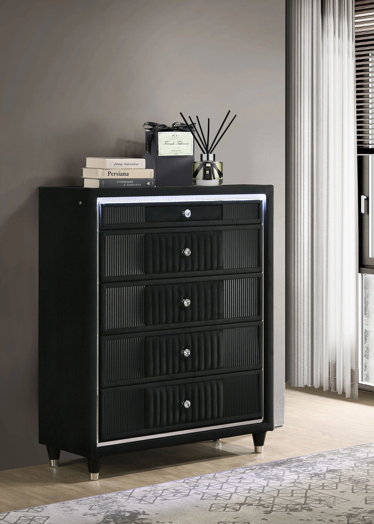 Ravenne Velvet Upholstered LED Chest