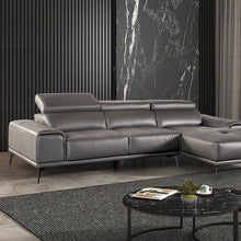 Cargar imagen en el visor de la galería, Vadso Sectional, Right Chaise