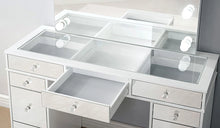 Cargar imagen en el visor de la galería, Margret Vanity Set