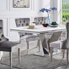 Cargar imagen en el visor de la galería, Valdevers Dining Table