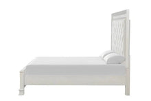 Cargar imagen en el visor de la galería, Stella Mia Bed White &amp; White