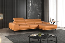 Cargar imagen en el visor de la galería, Vadso Sectional, Right Chaise