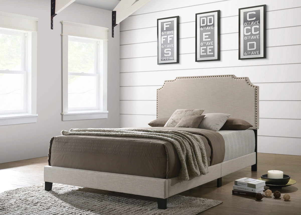 Tamarac Panel Bed
