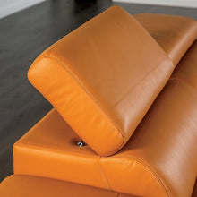 Cargar imagen en el visor de la galería, Vadso Sectional, Right Chaise