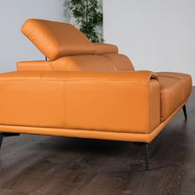 Cargar imagen en el visor de la galería, Vadso Sectional, Right Chaise