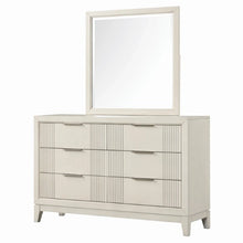 Cargar imagen en el visor de la galería, Isadore Dresser