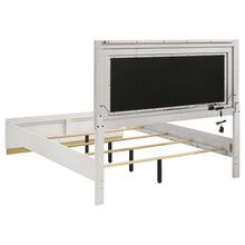 Cargar imagen en el visor de la galería, Caraway Panel Bed with LED Lighting