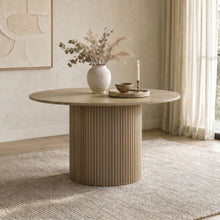 Cargar imagen en el visor de la galería, Hamlyn 47-inch Dining Table