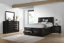 Cargar imagen en el visor de la galería, Briana Bedroom Set