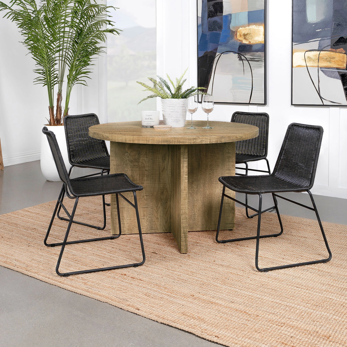 Jamestown Round Dining Table