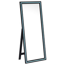 Cargar imagen en el visor de la galería, Windrose Standing Mirror with LED Lighting