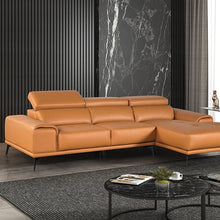Cargar imagen en el visor de la galería, Vadso Sectional, Right Chaise
