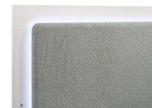 Cargar imagen en el visor de la galería, Caraway Panel Bed with LED Lighting