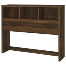 Cargar imagen en el visor de la galería, Westpark Bedroom Set