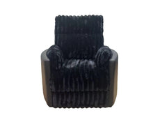 Cargar imagen en el visor de la galería, Madden Pillow Arm Manual Recliner