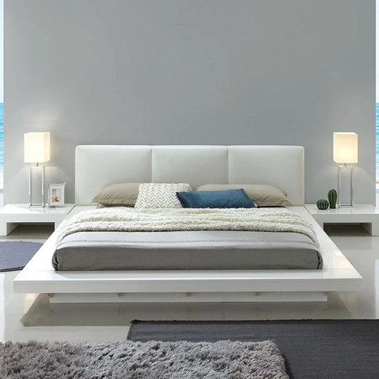 Christie Glossy White Cal.King, E,King, & Queen Bed image