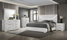 Cargar imagen en el visor de la galería, Whitby Nightstand