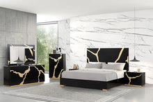 Load image into Gallery viewer, Goldsberg E.King &amp; Queen Bed Grey &amp; Pink