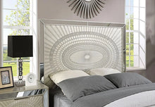 Cargar imagen en el visor de la galería, Valletta Queen 5PC Bedroom Set (Bed/Dresser &amp; Mirror/Nightstand/Chest)