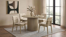 Cargar imagen en el visor de la galería, Hamlyn Dining Set D