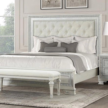 Cargar imagen en el visor de la galería, Stella Mia Bed White &amp; White