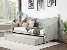 Cargar imagen en el visor de la galería, Lycoris Daybed