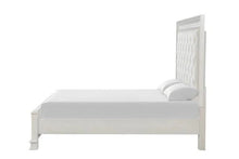 Cargar imagen en el visor de la galería, Stella Mia 4 Pc 5 Pc Queen Bedroom Set White