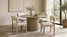 Cargar imagen en el visor de la galería, Hamlyn 47-inch Dining Table
