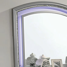 Cargar imagen en el visor de la galería, Maddie Queen Bedroom Set