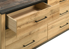 Cargar imagen en el visor de la galería, Kaywood Dresser with Mirror