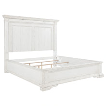 Cargar imagen en el visor de la galería, McKinney Panel Bed with LED Lighting