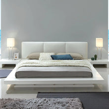 Cargar imagen en el visor de la galería, Christie Queen Bedroom Set