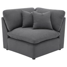 Cargar imagen en el visor de la galería, Hobson Corner Chair