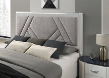 Load image into Gallery viewer, Aldgate Queen &amp; E.King Bed