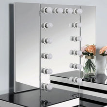Cargar imagen en el visor de la galería, Madonna Vanity Set