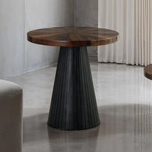 Load image into Gallery viewer, Surdal End Table