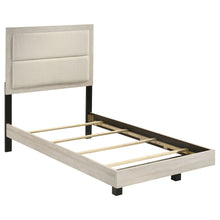 Cargar imagen en el visor de la galería, Trenton Panel Bed