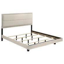 Cargar imagen en el visor de la galería, Trenton Panel Bed