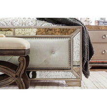 Cargar imagen en el visor de la galería, LORAINE Cal.King, E.King, &amp; Queen Bed