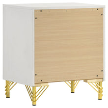 Cargar imagen en el visor de la galería, Lucia 5 Pc Bedroom Set (Queen Bed, Nightstand, Dresser, Mirror and Chest)