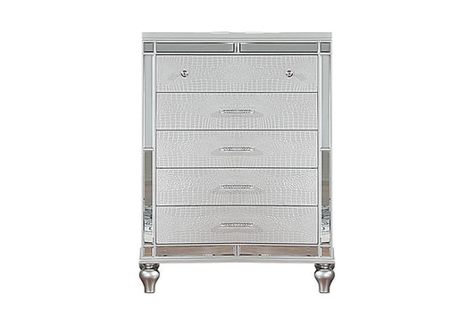 Hothan Chest in Silver
