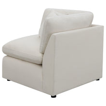 Cargar imagen en el visor de la galería, Hobson Corner Chair
