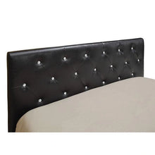 Load image into Gallery viewer, Velen Black Cal.King, E.King, Full, &amp; Twin Bed Black &amp; White