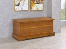 Cargar imagen en el visor de la galería, Paula Cedar Chest