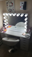 Load image into Gallery viewer, HOLLYWOOD PREMIERE PRO VANITY MIRROR WITH BLUETOOTH SPEAKERS